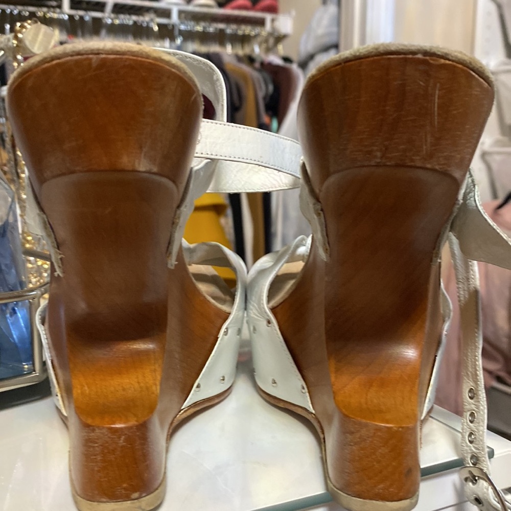David C. Cotuer white Sandals with ankle wrap - Picture 7 of 7